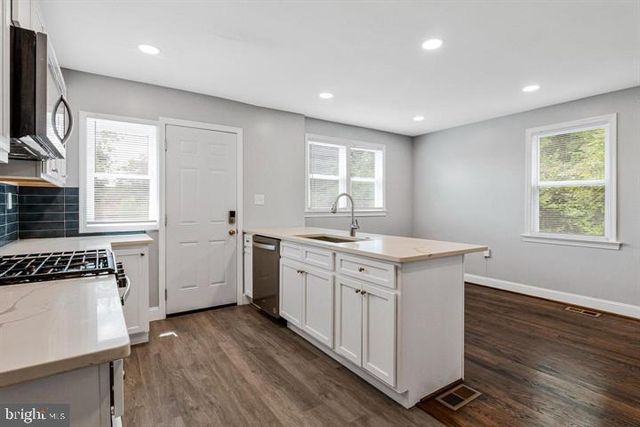 19 ATLANTIC ST SE, Washington, DC 20032