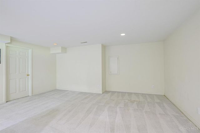 10194 Meadowknoll Drive, Symmes Twp, OH 45140