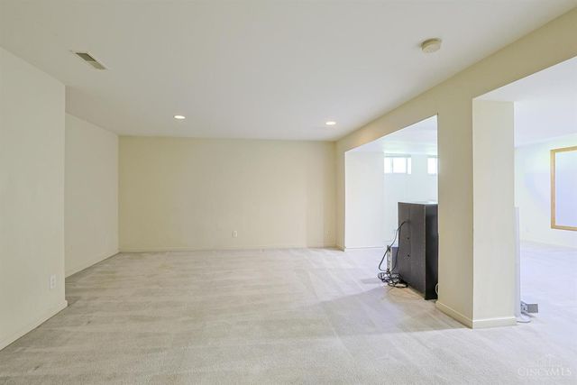 10194 Meadowknoll Drive, Symmes Twp, OH 45140