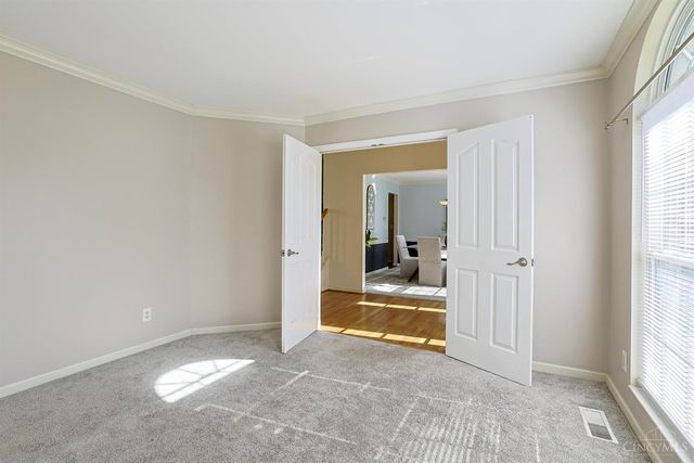 10194 Meadowknoll Drive, Symmes Twp, OH 45140