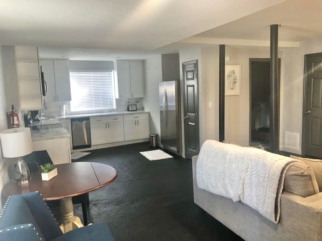 1617 S Adams Street, Tallahassee, FL 32301