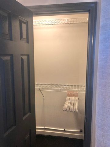 1617 S Adams Street, Tallahassee, FL 32301