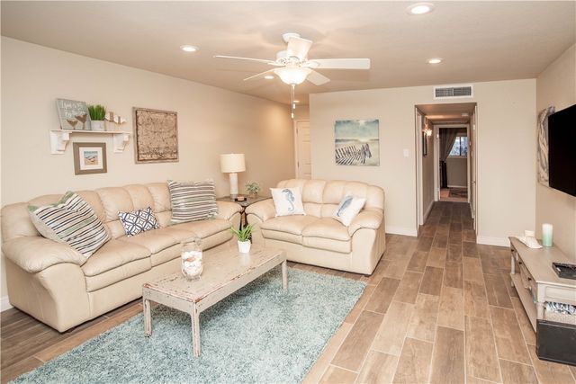 15425 Fortuna Bay Dr 203, Corpus Christi, TX 78418