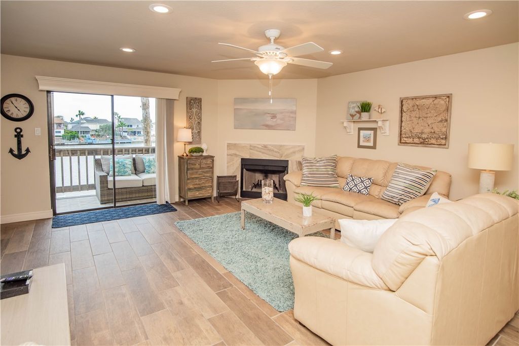 15425 Fortuna Bay Dr 203, Corpus Christi, TX 78418 — photo 4