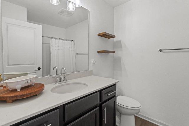 150 N Taft AVENUE, Jefferson, WI 53549