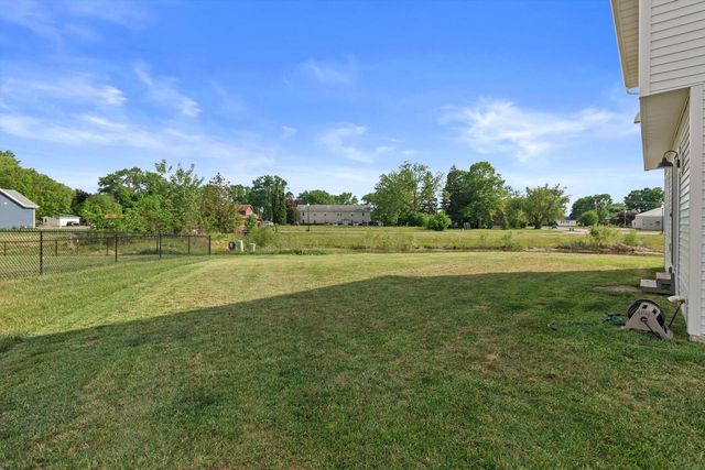 150 N Taft AVENUE, Jefferson, WI 53549
