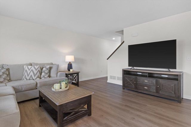 150 N Taft AVENUE, Jefferson, WI 53549