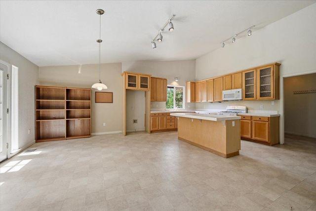 16891 Patricia Way, Grass Valley, CA 95949