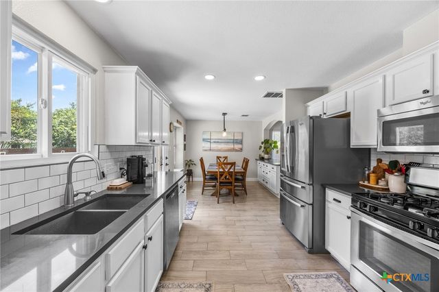 2060 Buckley Lane, Round Rock, TX 78664