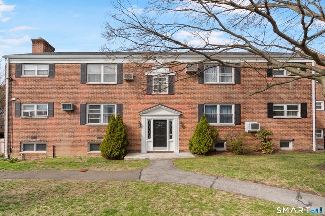 104 Strawberry Hill Avenue 1, Stamford, CT 06902