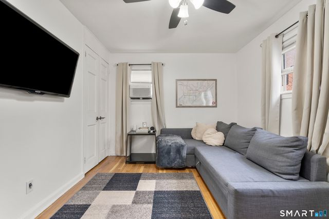 104 Strawberry Hill Avenue 1, Stamford, CT 06902