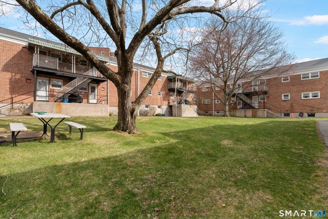 104 Strawberry Hill Avenue 1, Stamford, CT 06902