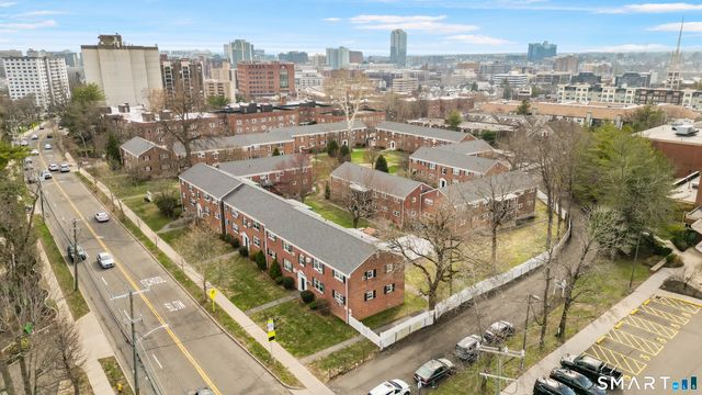 104 Strawberry Hill Avenue 1, Stamford, CT 06902