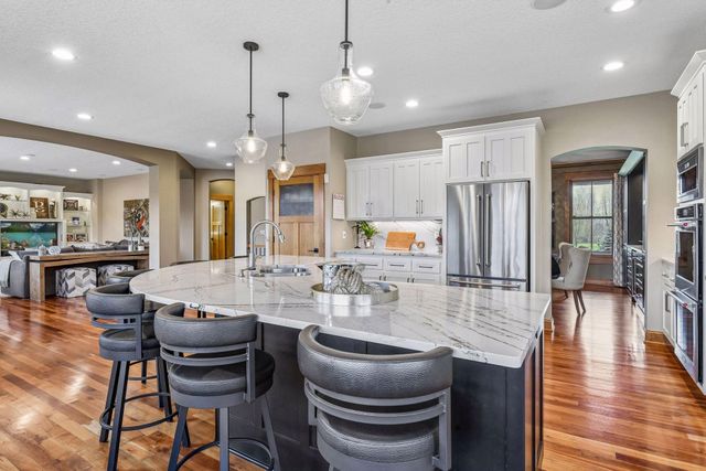 1010 Drake Court, Independence, MN 55359