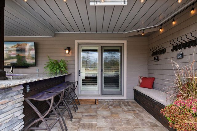 1010 Drake Court, Independence, MN 55359