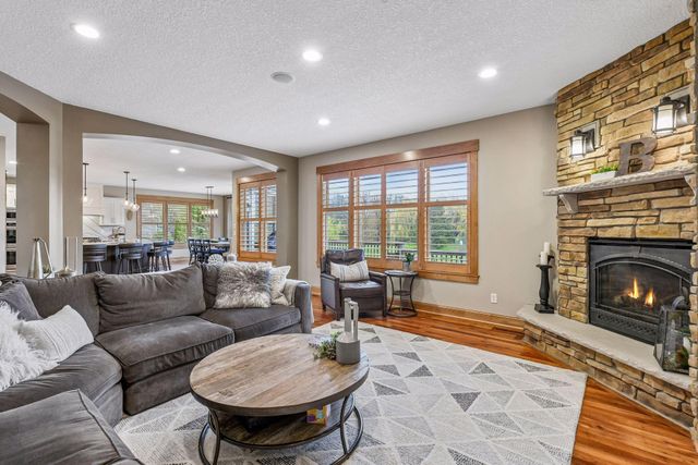 1010 Drake Court, Independence, MN 55359