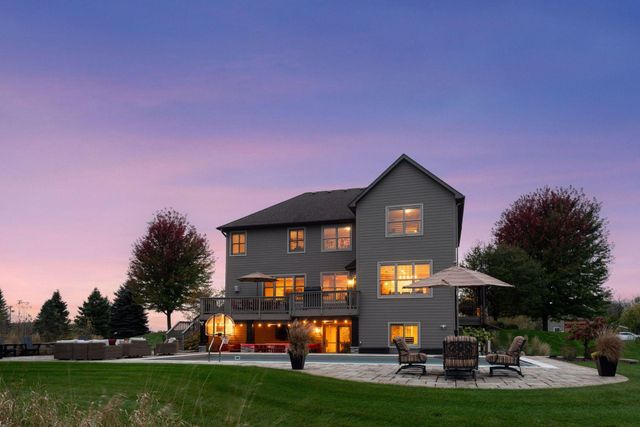 1010 Drake Court, Independence, MN 55359