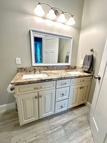 85 Verde Dr, Greenfield, MA 01301