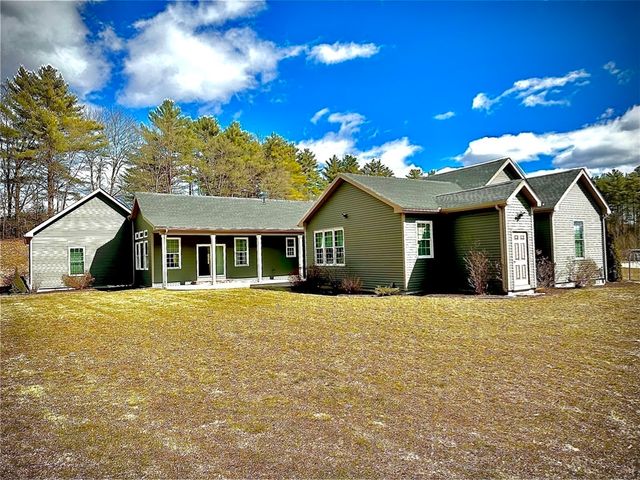 85 Verde Dr, Greenfield, MA 01301