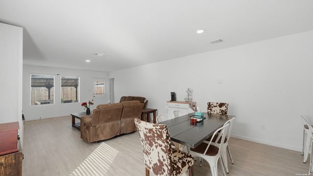 756 grey dove, New Braunfels, TX 78132