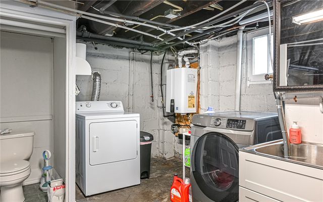 2110 Lloyd Avenue, Swissvale, PA 15218