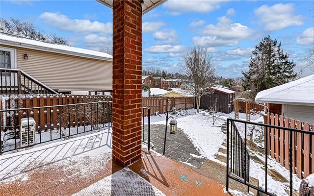 2110 Lloyd Avenue, Swissvale, PA 15218