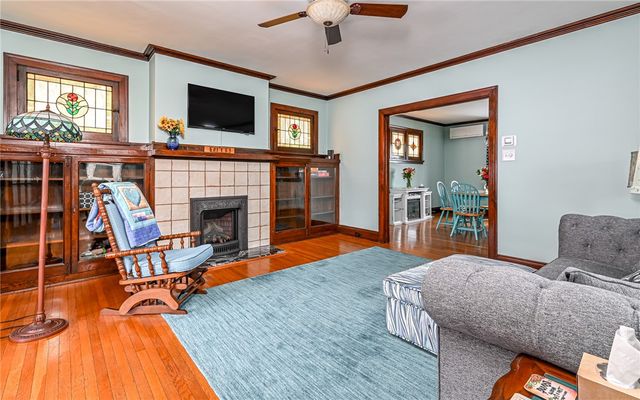 2110 Lloyd Avenue, Swissvale, PA 15218