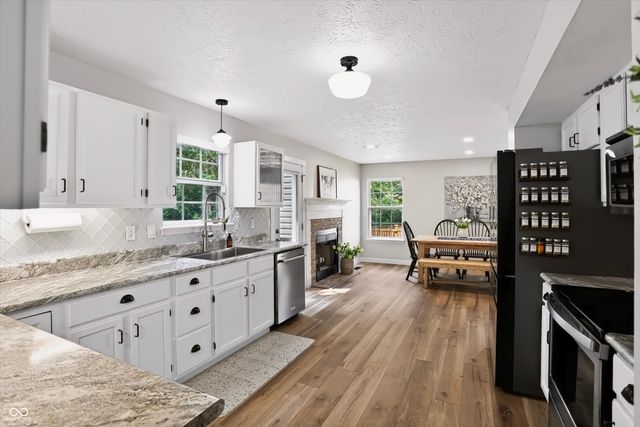 10407 Runview Circle, Fishers, IN 46038