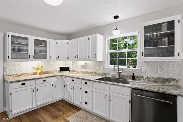 10407 Runview Circle, Fishers, IN 46038
