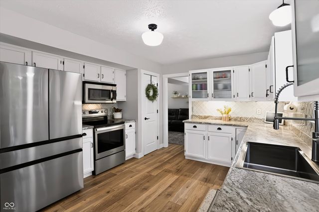 10407 Runview Circle, Fishers, IN 46038