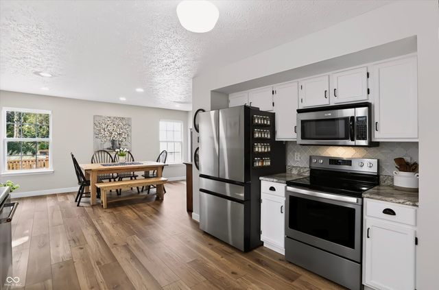 10407 Runview Circle, Fishers, IN 46038