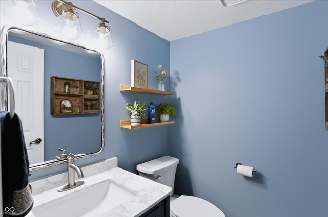 10407 Runview Circle, Fishers, IN 46038