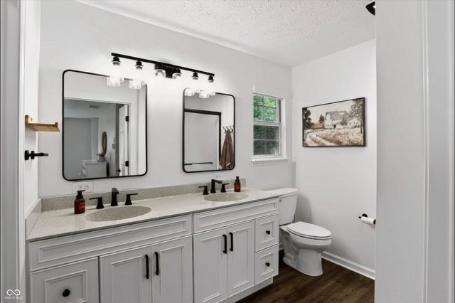 10407 Runview Circle, Fishers, IN 46038