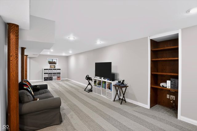 10407 Runview Circle, Fishers, IN 46038