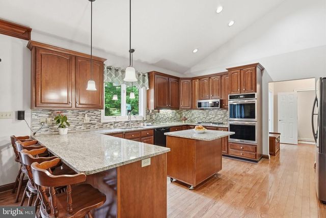 2455 DURHAM PL, Jeffersonton, VA 22724