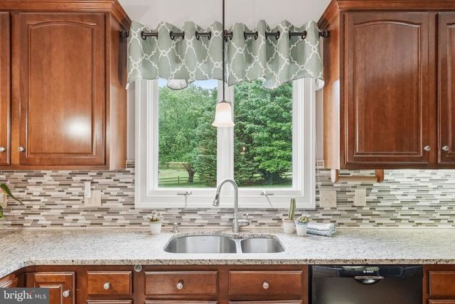 2455 DURHAM PL, Jeffersonton, VA 22724