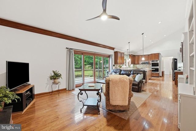2455 DURHAM PL, Jeffersonton, VA 22724
