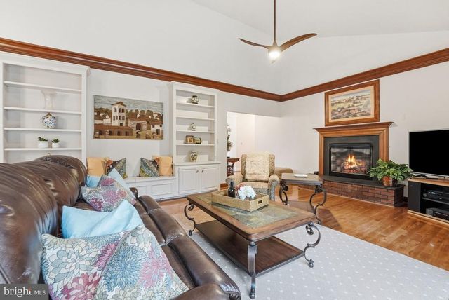 2455 DURHAM PL, Jeffersonton, VA 22724