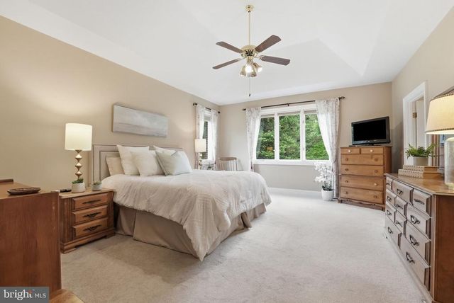 2455 DURHAM PL, Jeffersonton, VA 22724