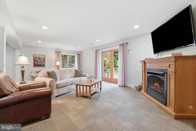 2455 DURHAM PL, Jeffersonton, VA 22724
