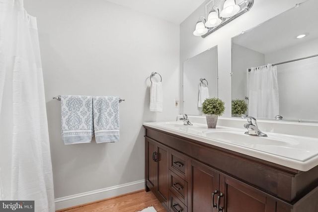 2455 DURHAM PL, Jeffersonton, VA 22724