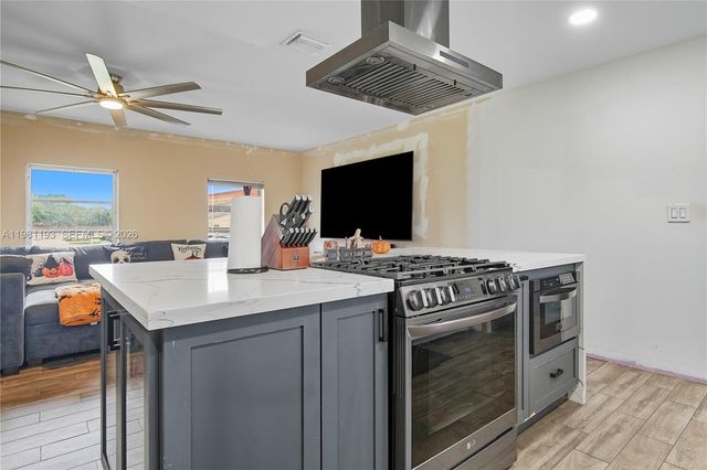 13605 SW 73rd Ter, Miami, FL 33183