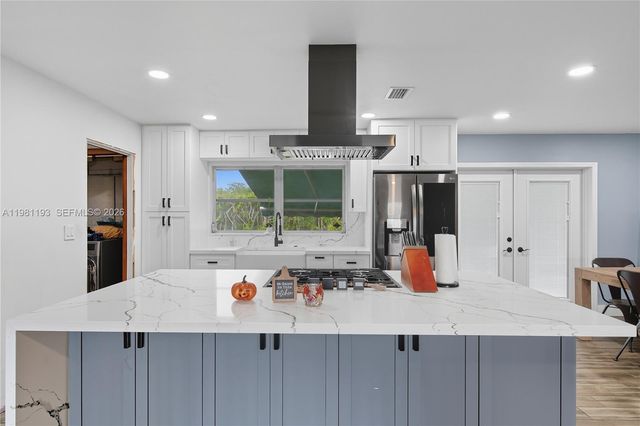 13605 SW 73rd Ter, Miami, FL 33183