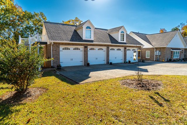 627 Eastbrook Rd, Estill Springs, TN 37330