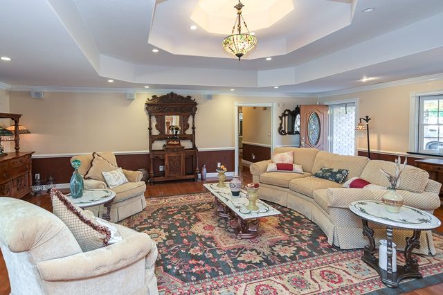 627 Eastbrook Rd, Estill Springs, TN 37330