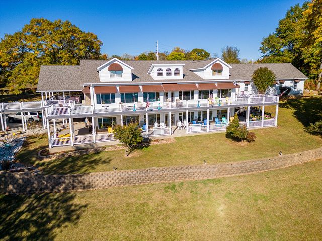 627 Eastbrook Rd, Estill Springs, TN 37330