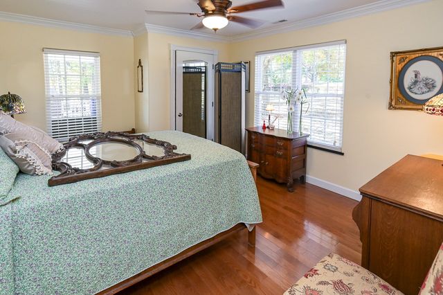 627 Eastbrook Rd, Estill Springs, TN 37330