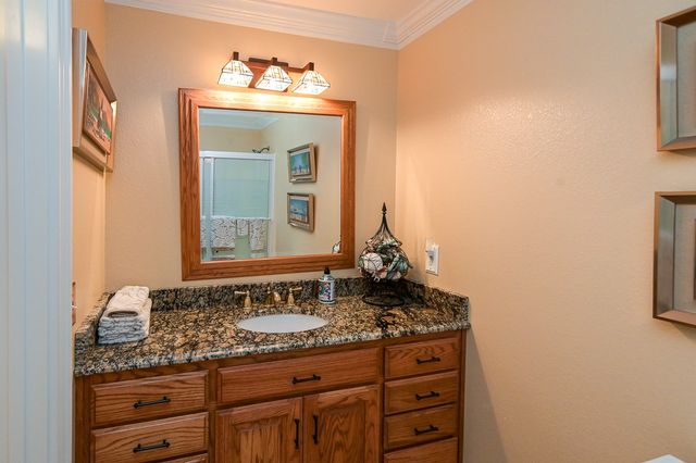 627 Eastbrook Rd, Estill Springs, TN 37330