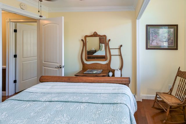 627 Eastbrook Rd, Estill Springs, TN 37330