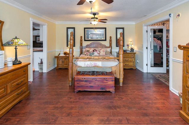627 Eastbrook Rd, Estill Springs, TN 37330
